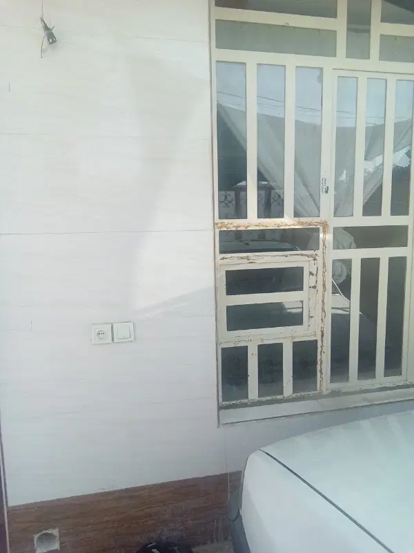 فروش یک باب منزل مسکونی