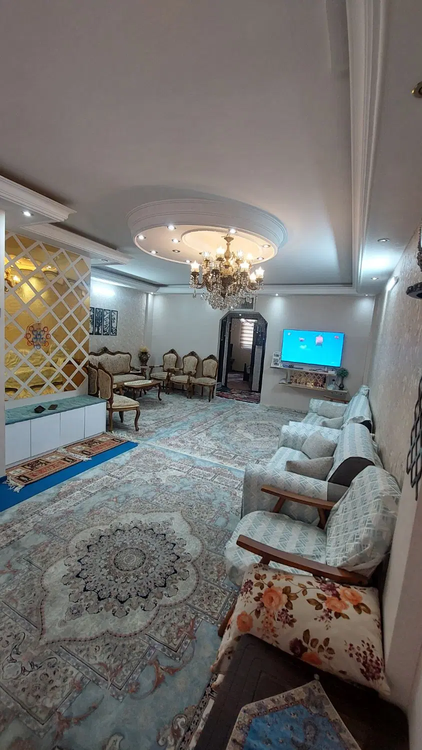 آپارتمان ۸۱ متری_تک واحد_با پارکینگ_با آسانسور