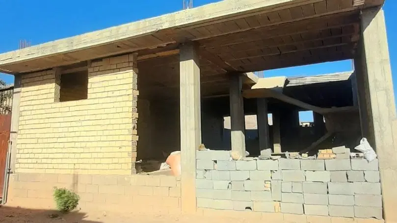 ساختمان نیمه کاره