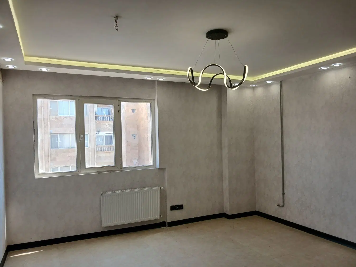 اپارتمان جمهوری ۲۴ شاهنامه
