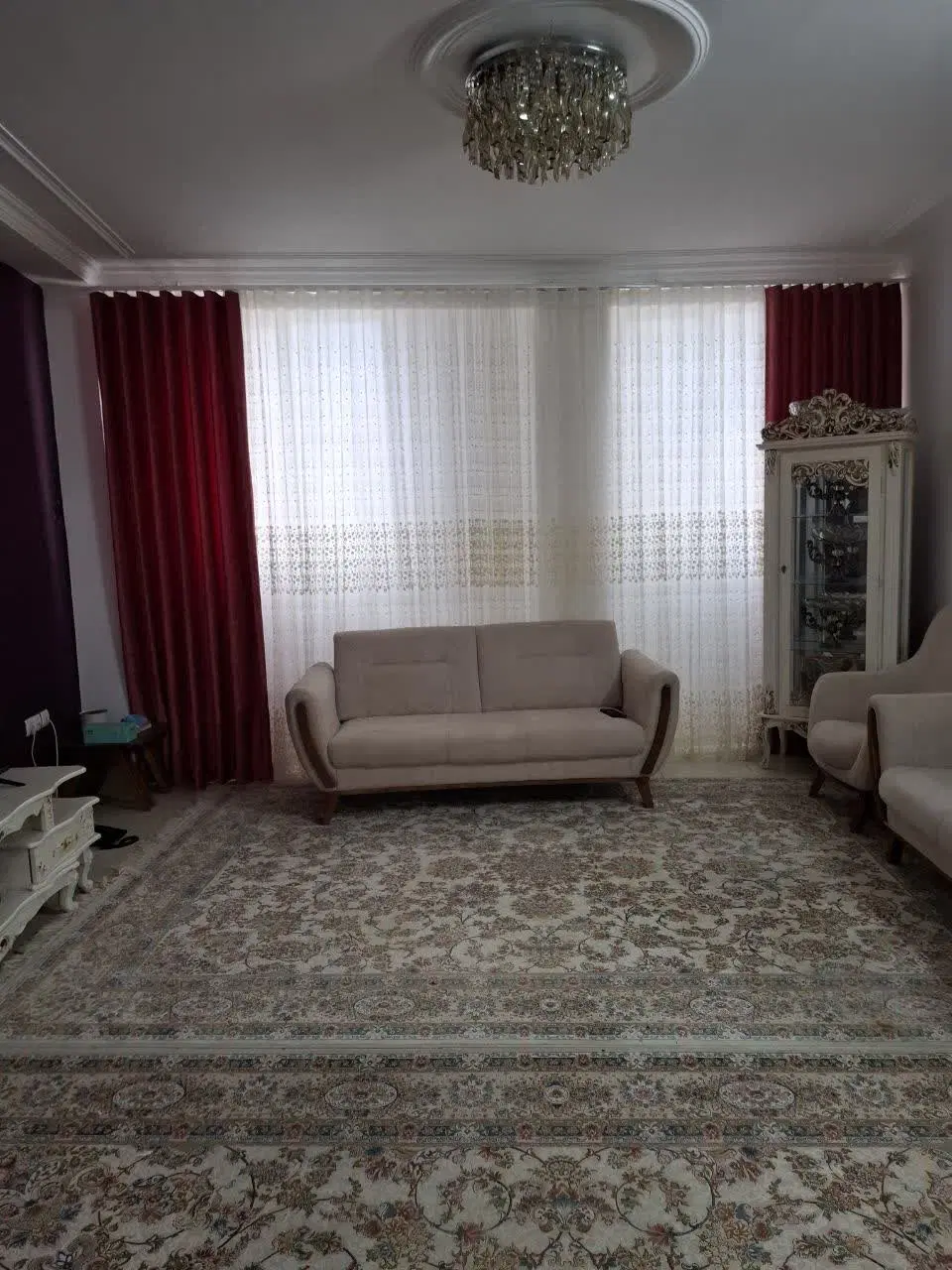 آپارتمان خیابان ورزش