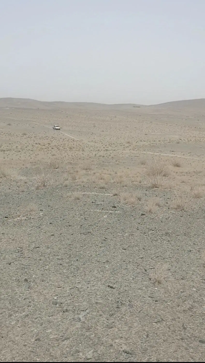 زمین در چشمه زیارت