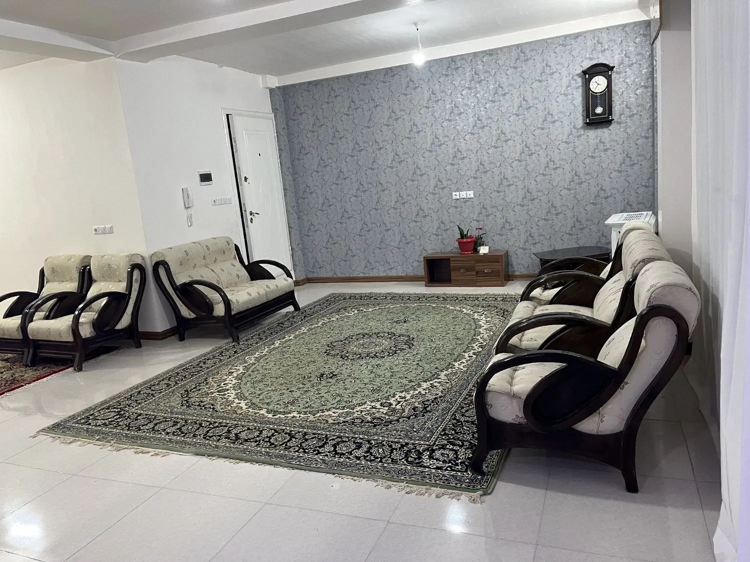 دو واحد ۱۰۰ متری ویلای یک جا قیمت مناسب
