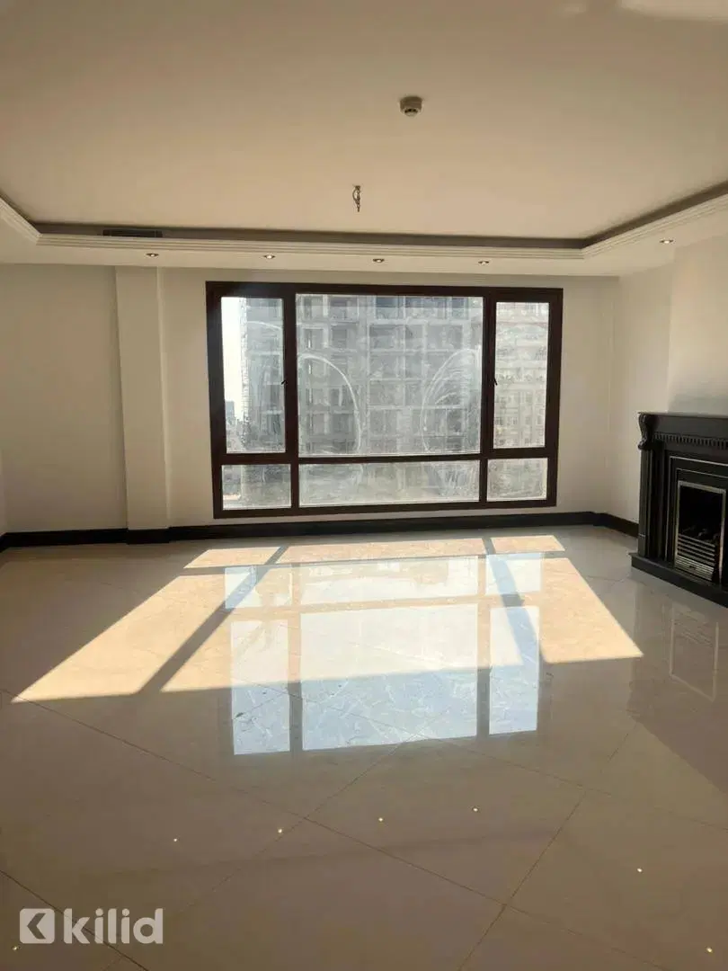 ۹۰ متر تکواحدی دسترسی عالی به مترو عادلی