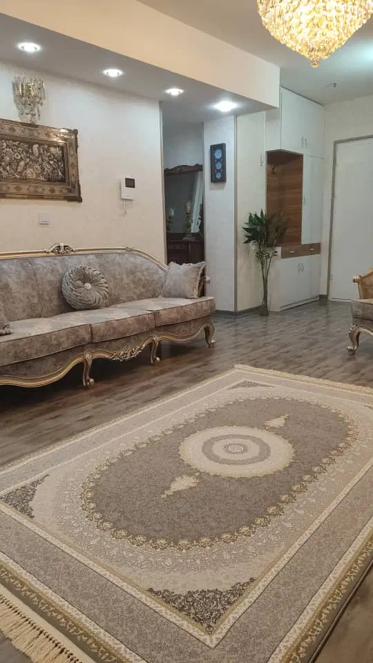 واحد ۱۰۰ متری در خانه کارگر