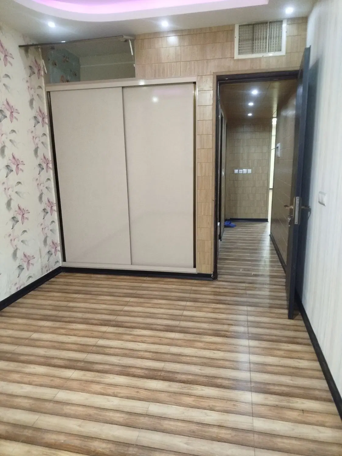 آپارتمان همکف۱۰۰متری دو خوابه عطار