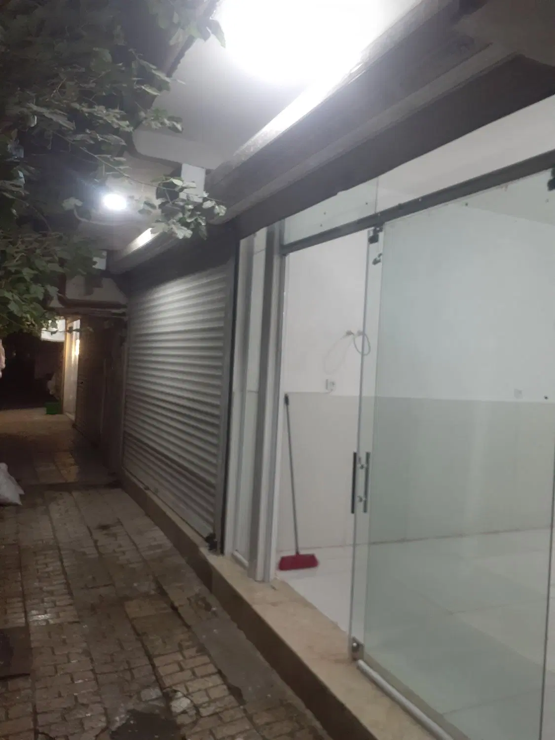 مغازه ۴۰ متری