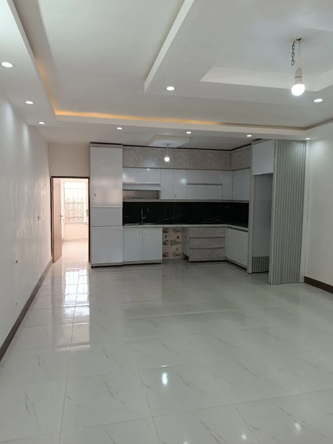 آپارتمان75متری طبقه اول راه جدا شاهنامه