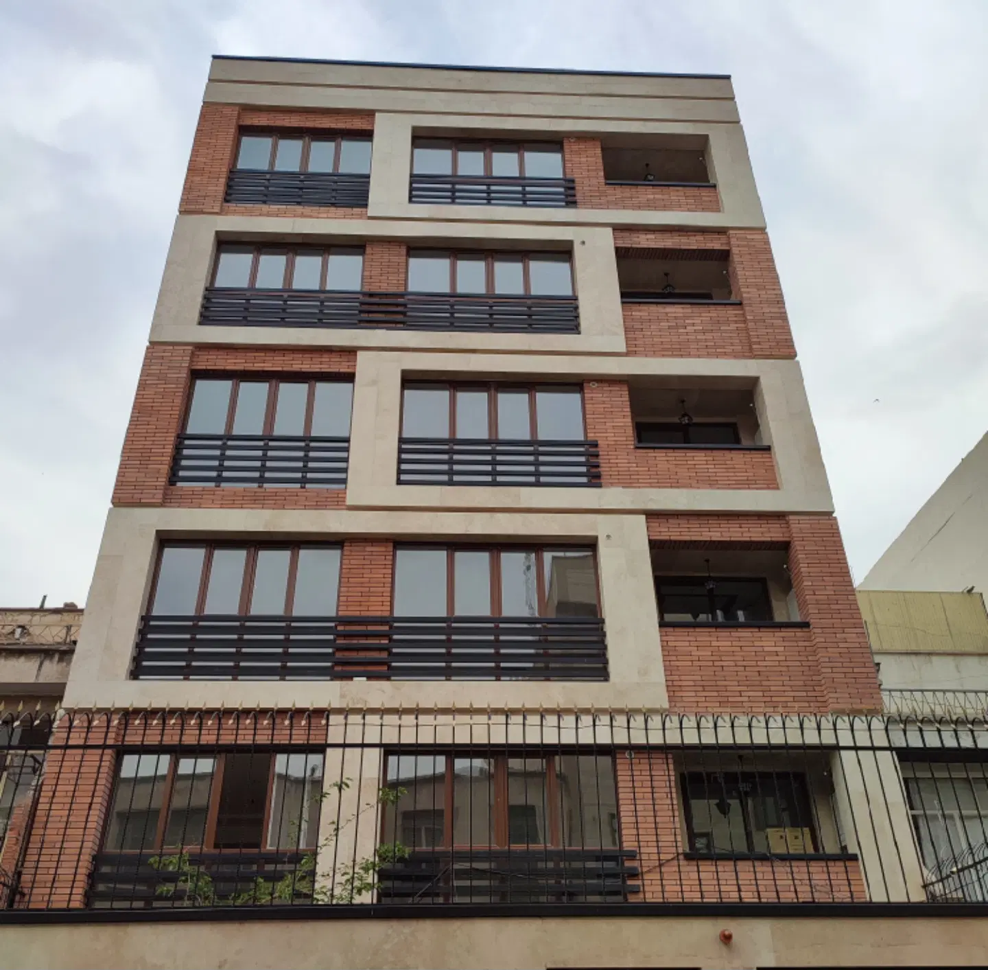 750متر مستغلات اداری یکجا هفت تیر قائم مقام سنایی