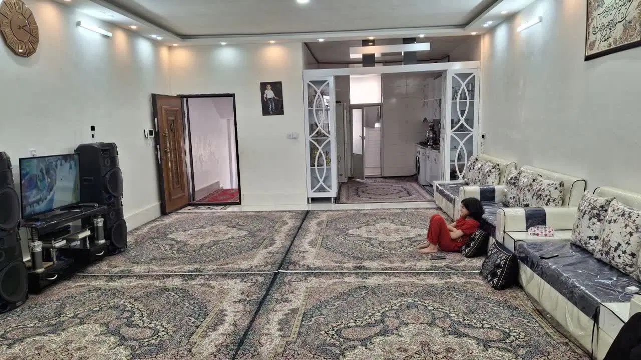 آپارتمان ۱۲۵متری دوخوابه شیک ومرتب