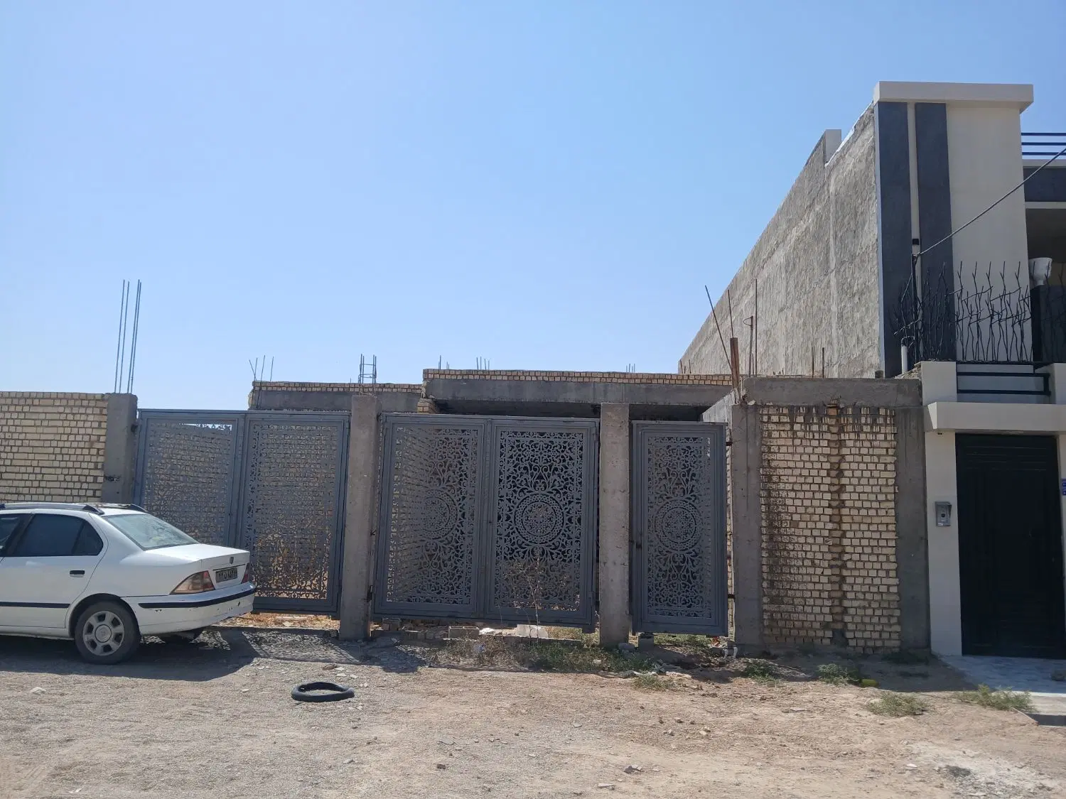 ویلایی نیمه ساز