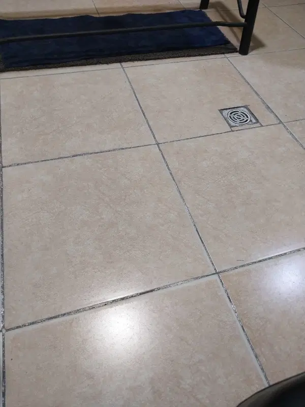 مغازه ۲۰ متری جهت رهن و اجاره خیابان بهشتی