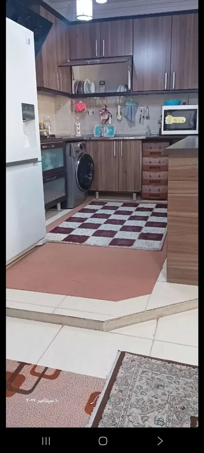 آپارتمان۷۲متری طبقه۲_پارکینگ اختصاصی
