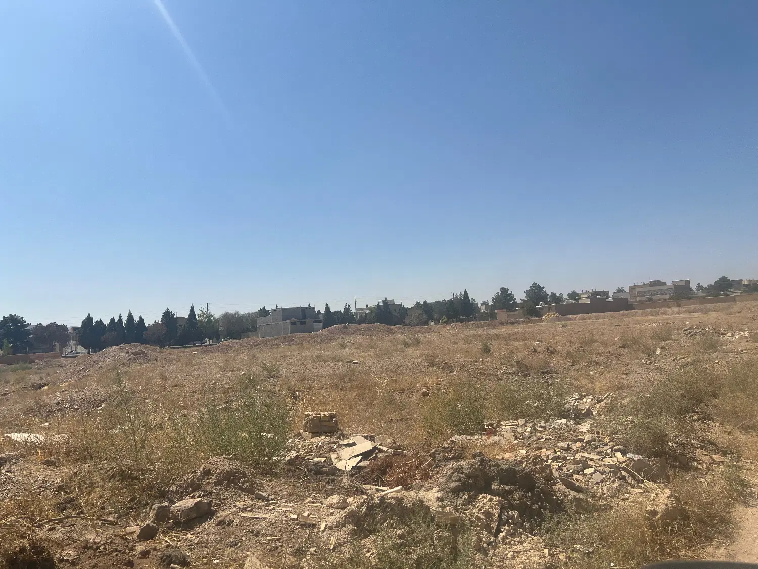 زمین سه نبش خیابان کشاورز