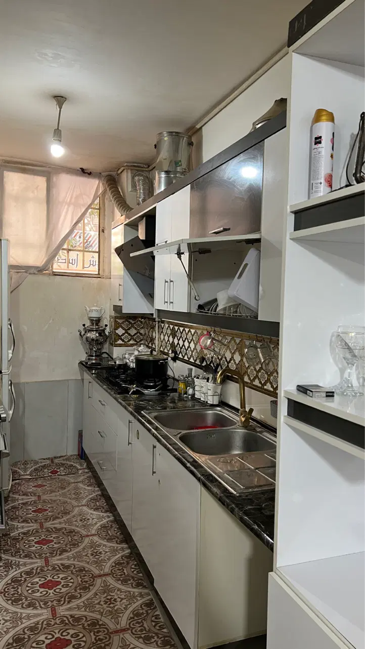 ۲طبقه ویلایی دربست تمام اسکلت