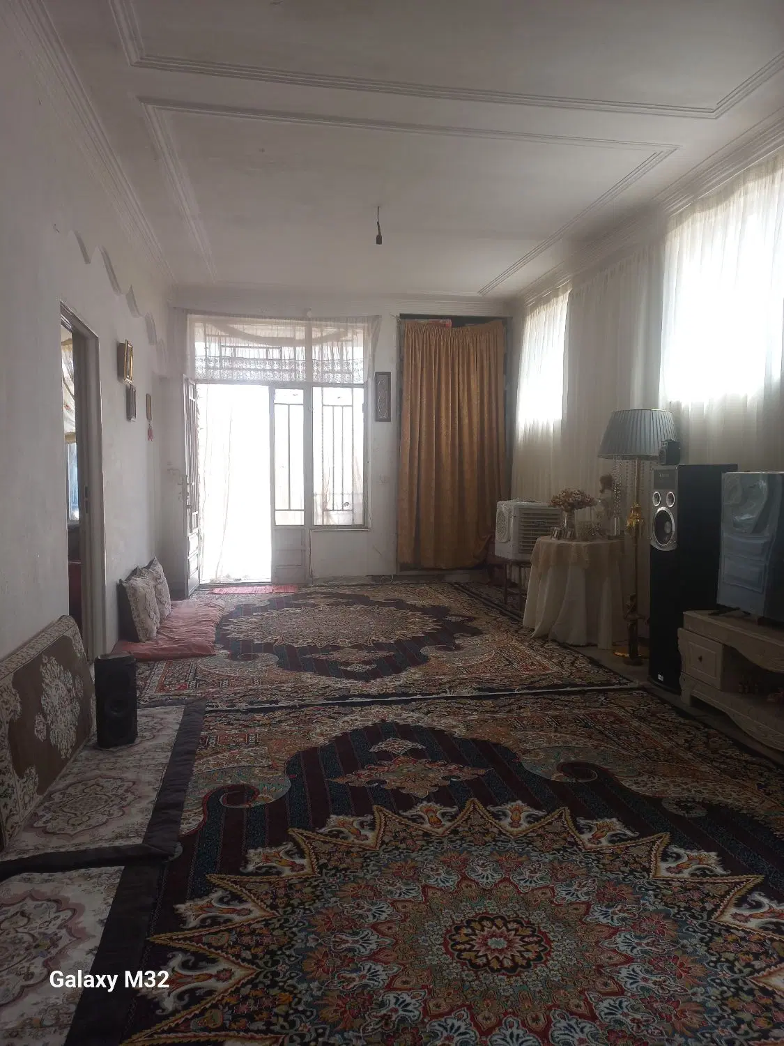 همکف دربست