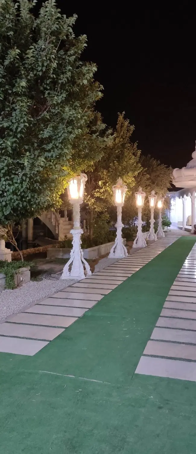 زمین خیابان هجده متری