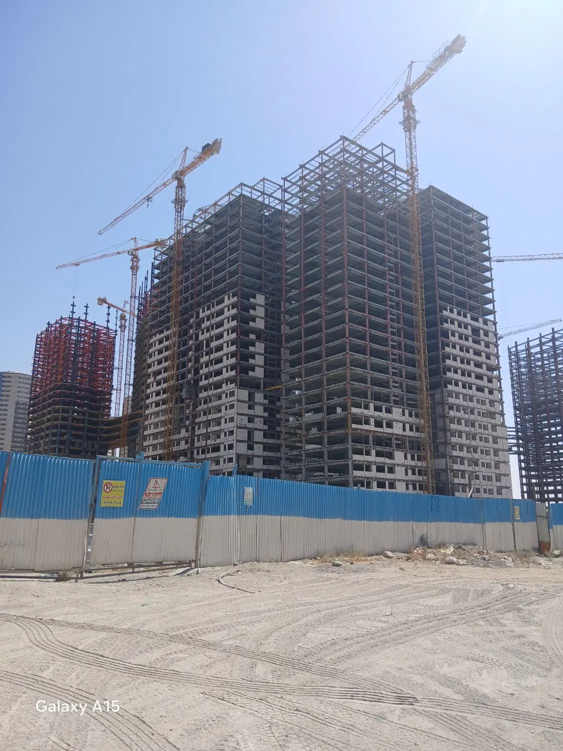 اپارتمان  چیتگر برج ۳۲طبقه تعاونی قسط ۴ساله