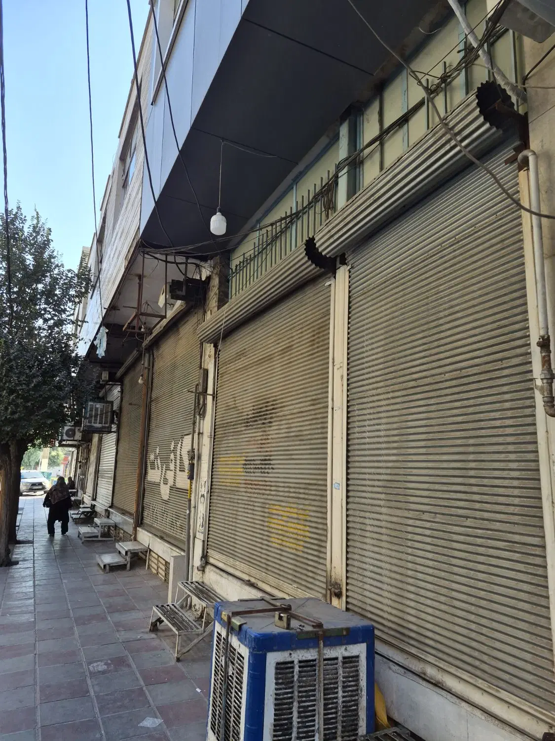 مغازه ۷۰ متری ابتدای خیابان گوهدشت