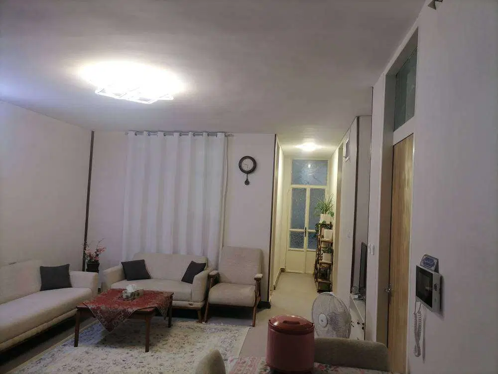 فروش خانه دو طبقه با حیاط