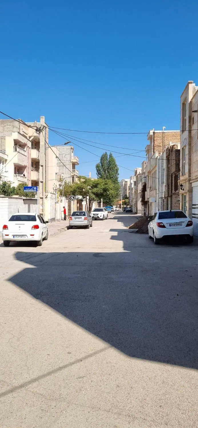 فروش یک باب ملک مسکونی ۱۰۲ متری