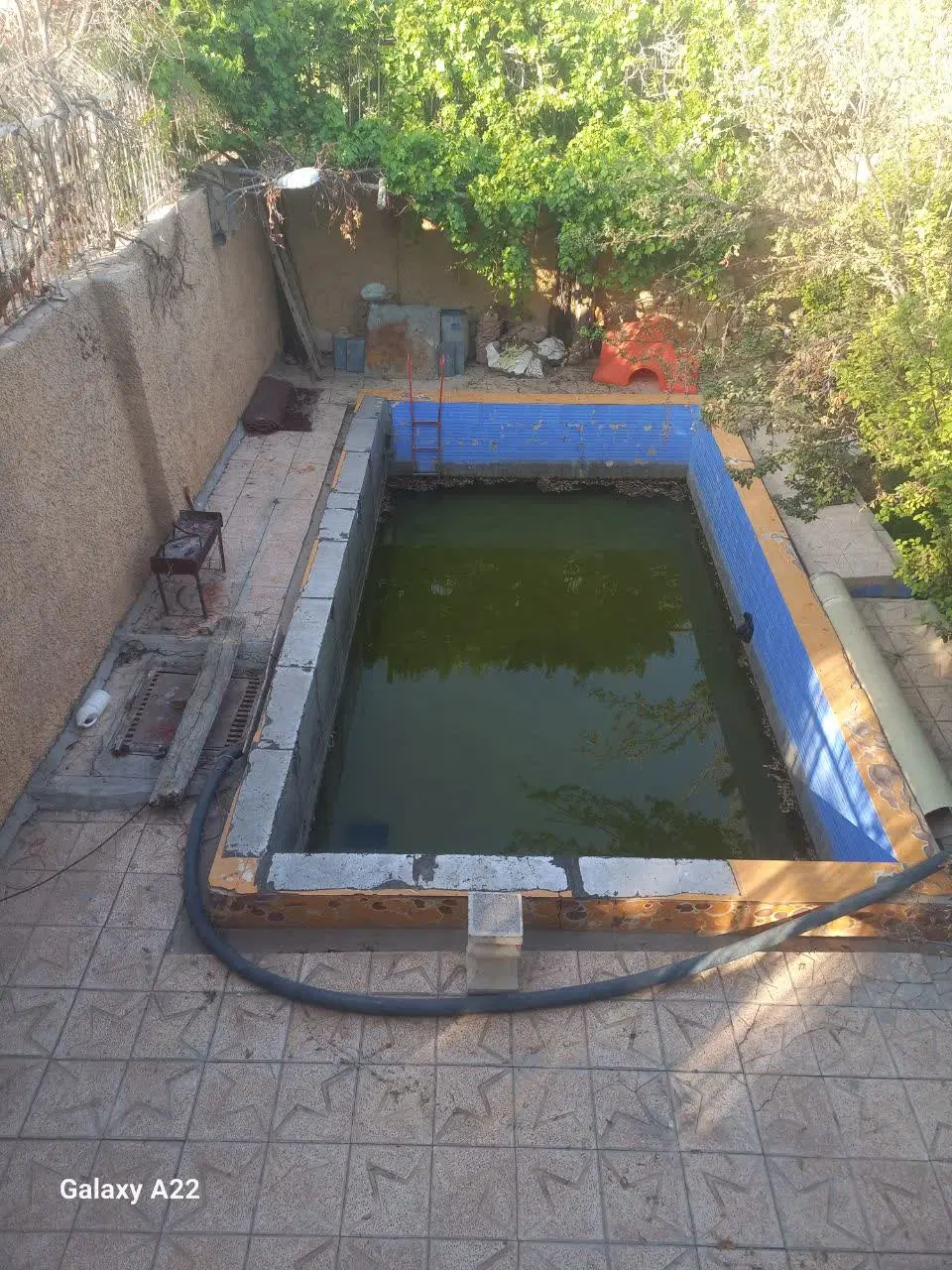 فروش باغ ۱۱۰۰ متری واقع در فلاورجان روستای هویه