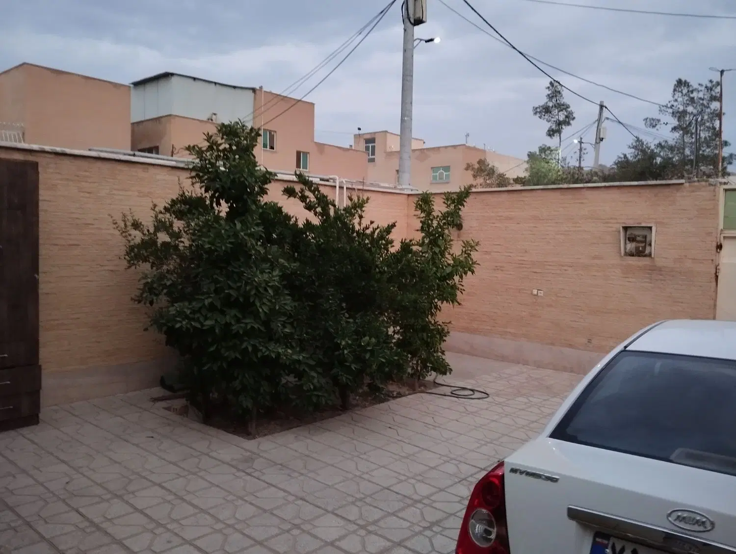 اجاره یک  واحد. ویلایی دربست یک طبقه