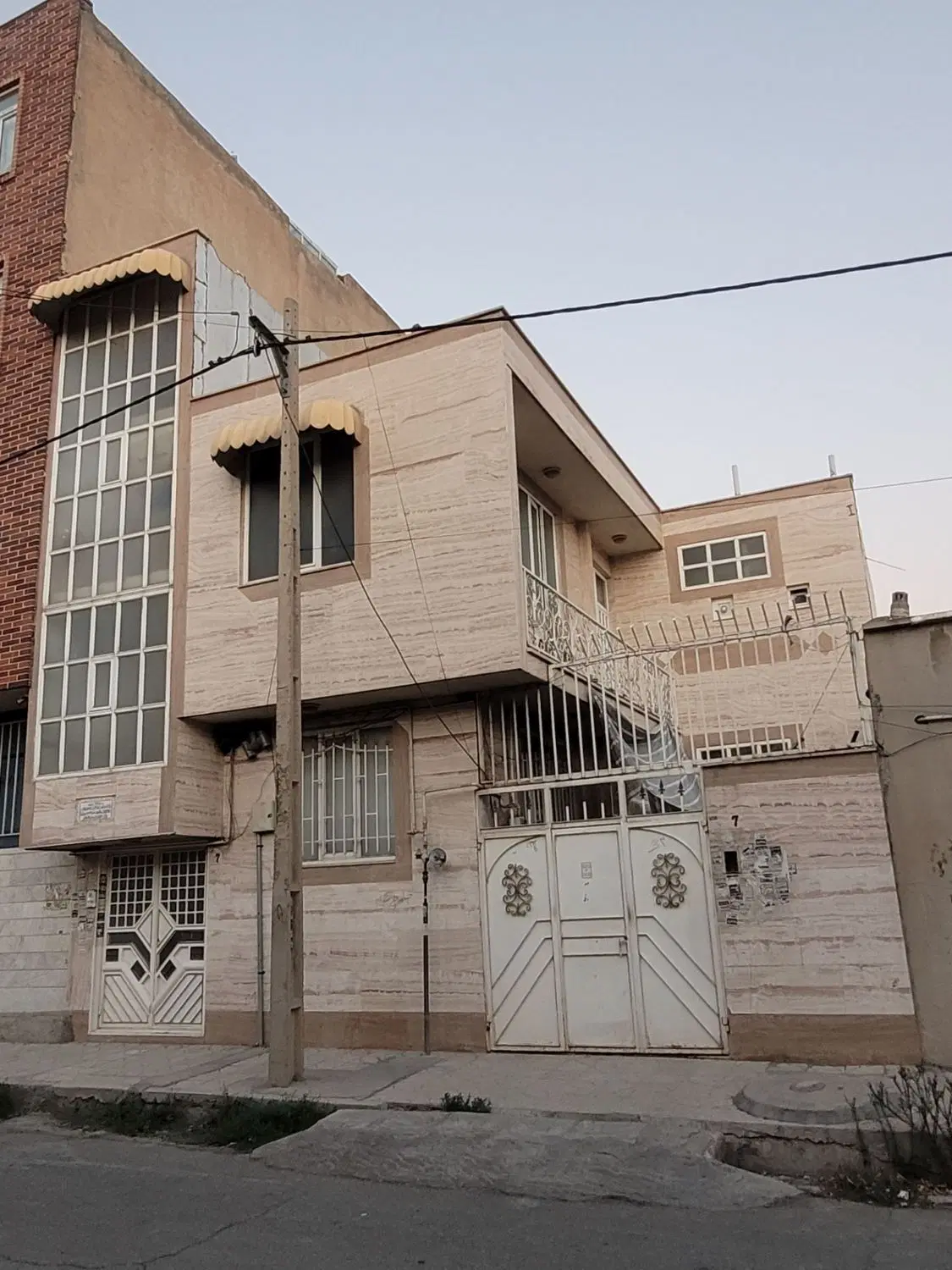 خانه دوطبقه