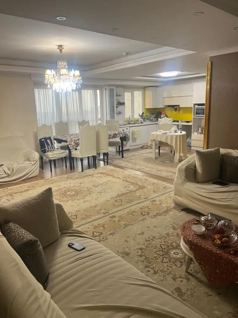 تهرانپارسشرقی رجایی ۱۴۲مترویلای باسندزیرقیمت