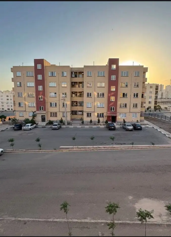 واحد ۸۰ متری ۲ خواب پروژه ی تکسام فاز ۴ جنوبی
