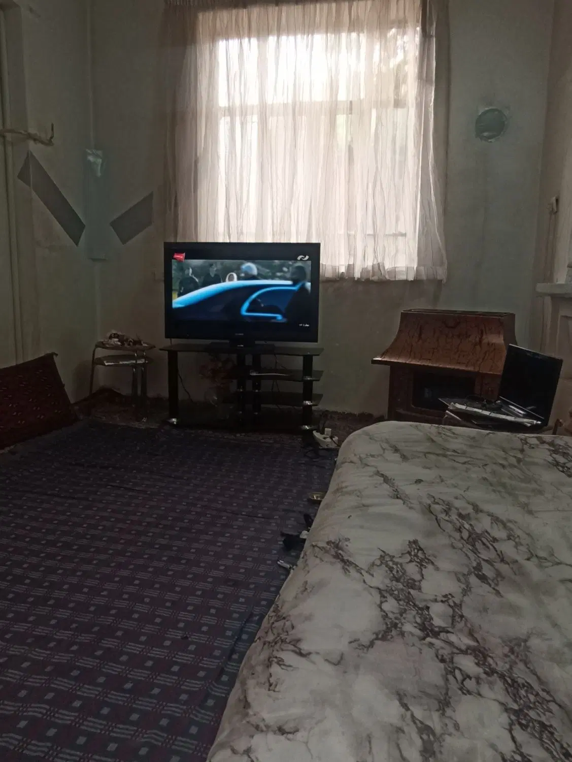 نیاز به همخانه خانم