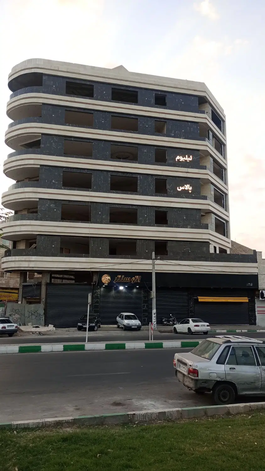 مغازه ۳۰ متر اصلی زیباشهر