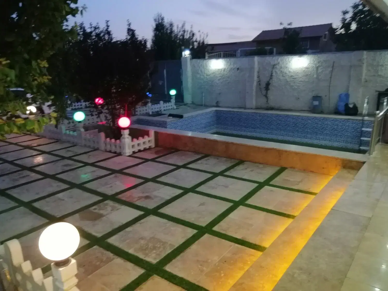 باغ ویلاسندتک برگ ۱۰۰۰متری لاکچری وشیک
