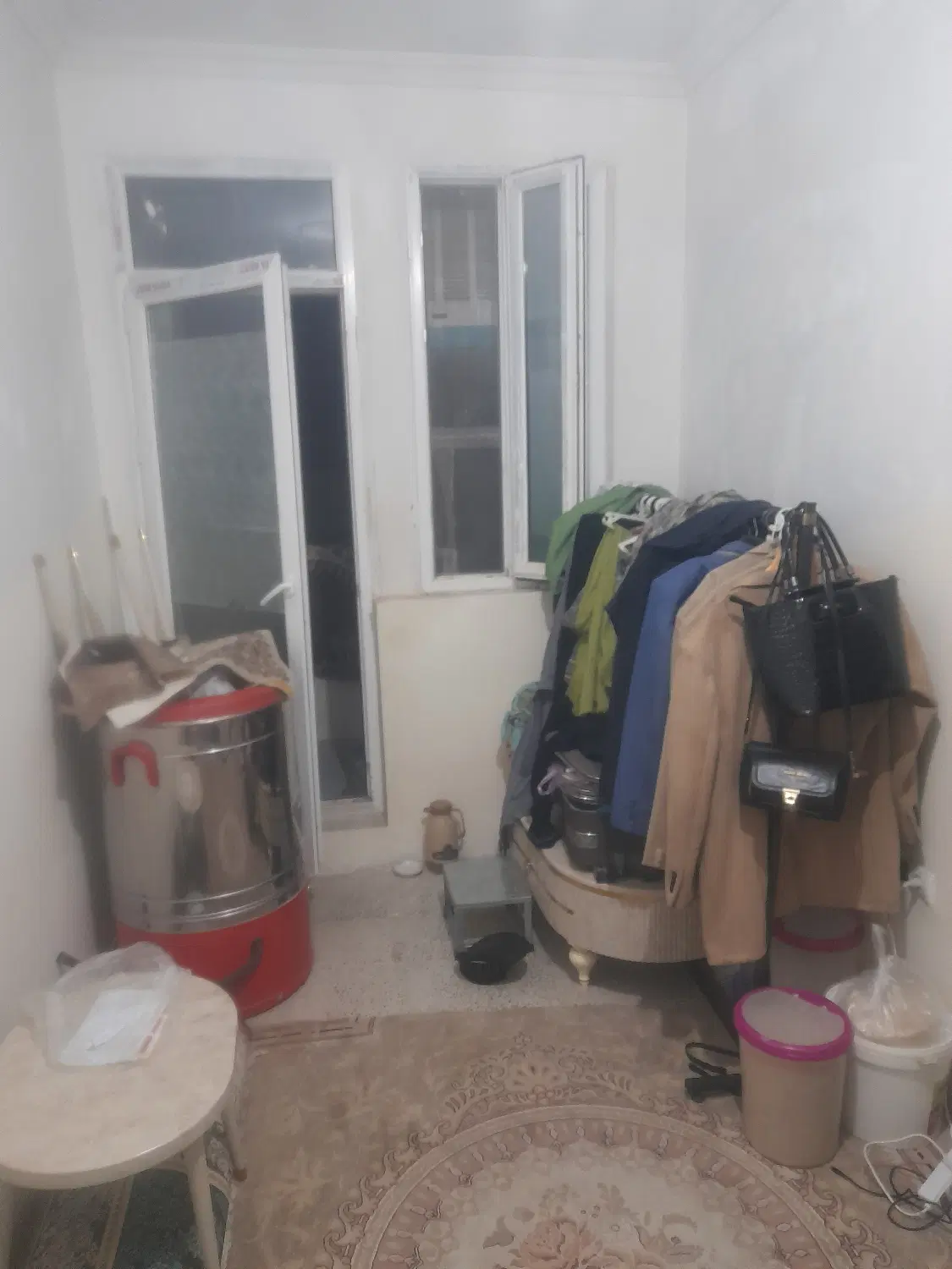 رهن و اجاره فاز ۴شمال پارکینگ انباری تخلیه فوری