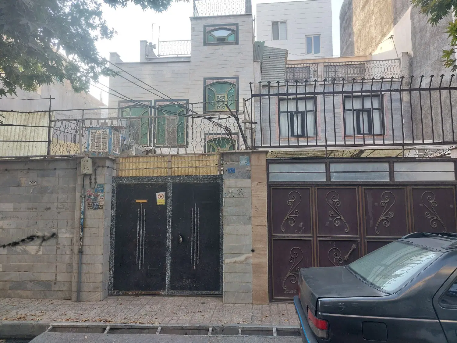 ویلایی کنار هم