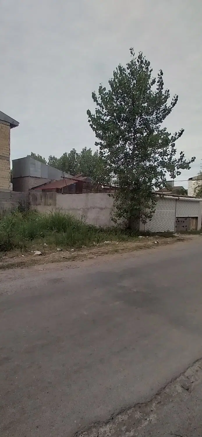 زمین ۲۰متری جهت ساخت مغازه