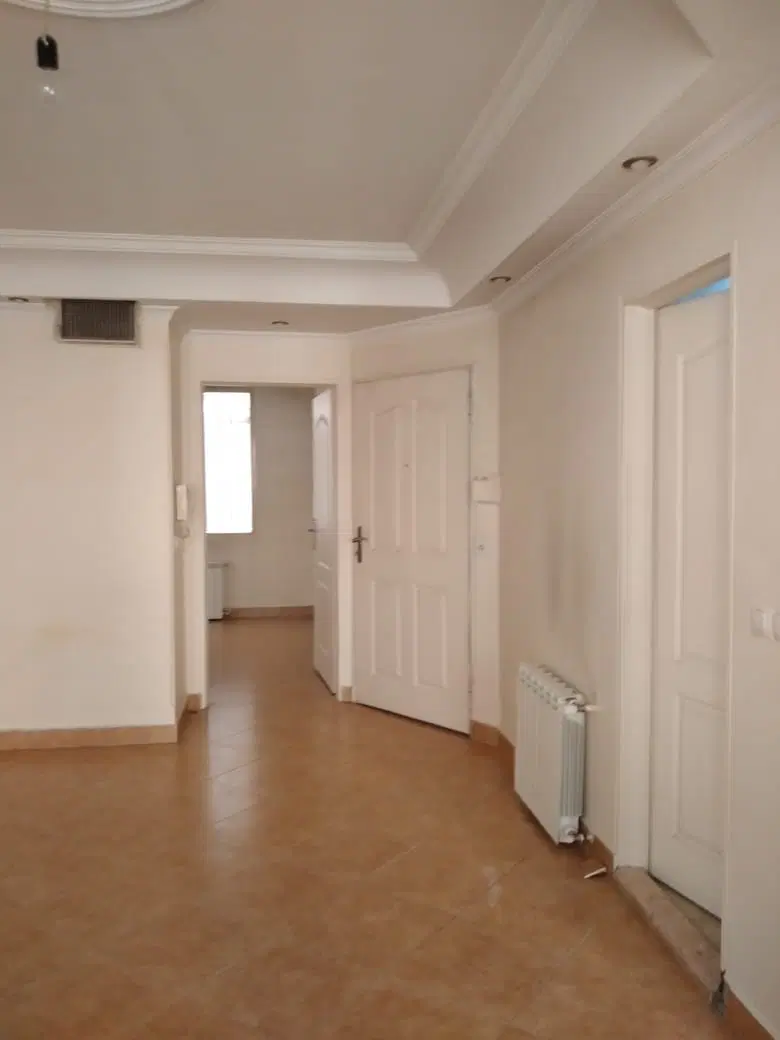 سرباز خواجه نظام 40 متر  پارکینگ  اسانسور