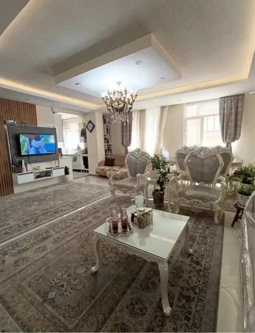 ۹۵ متر _ پارکینگ اختصاصی _ سند تک برگ