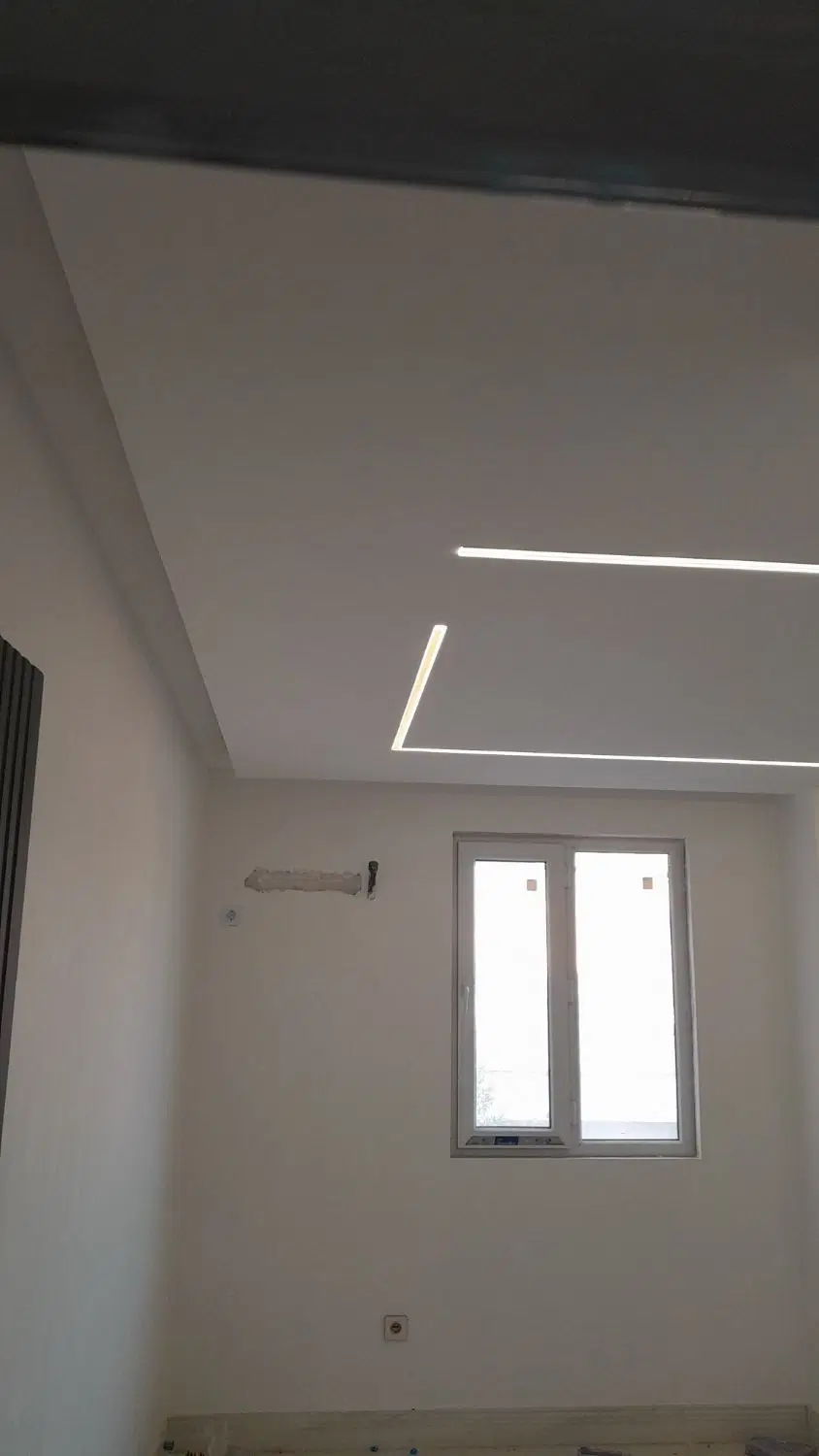 منزل واحد آپارتمانی سه خوابه مطبخ و مستر ۱۲۰ متری