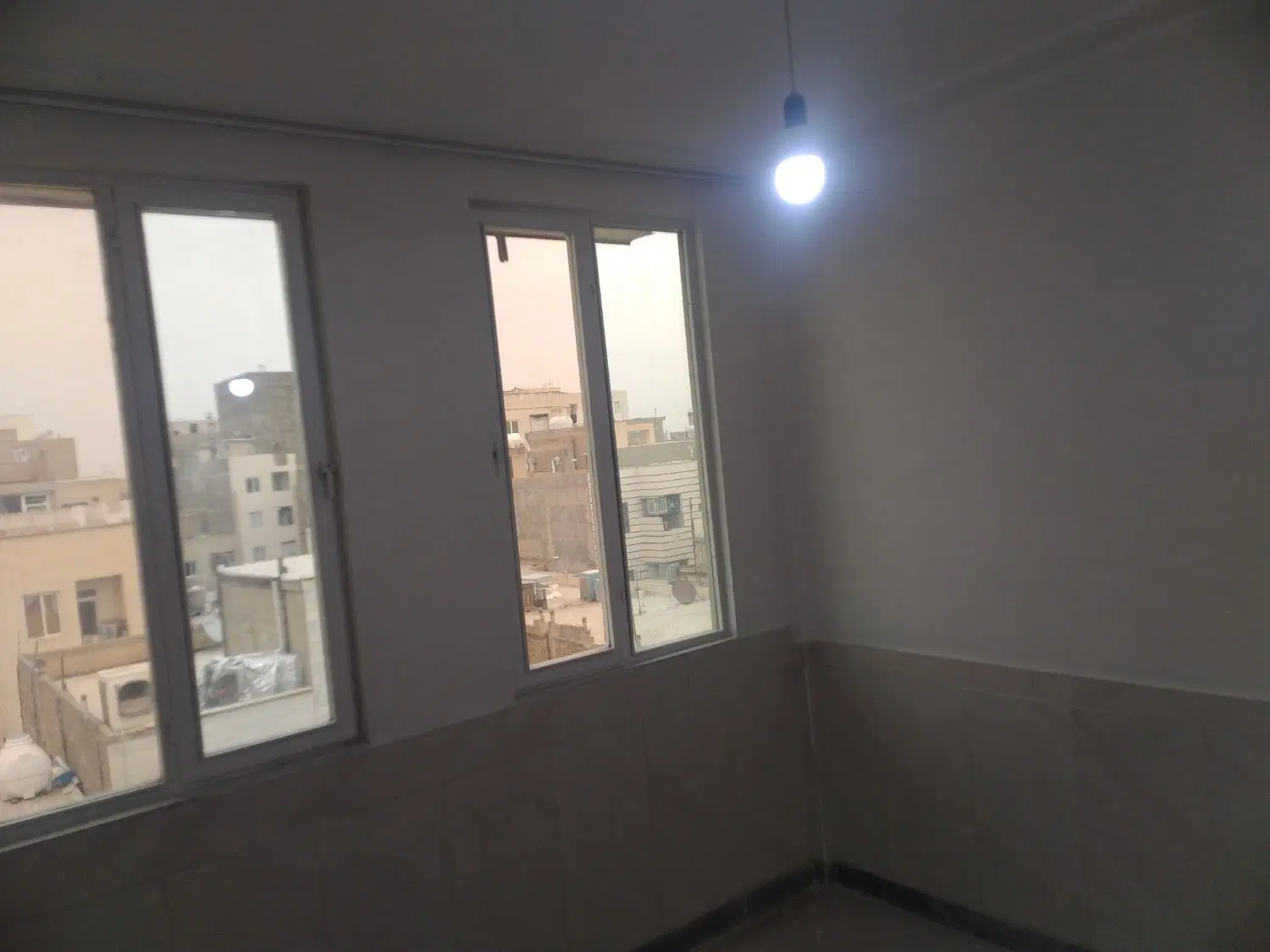 اجاره واحد ۷۵متری  در گلستان بنفشه ۸