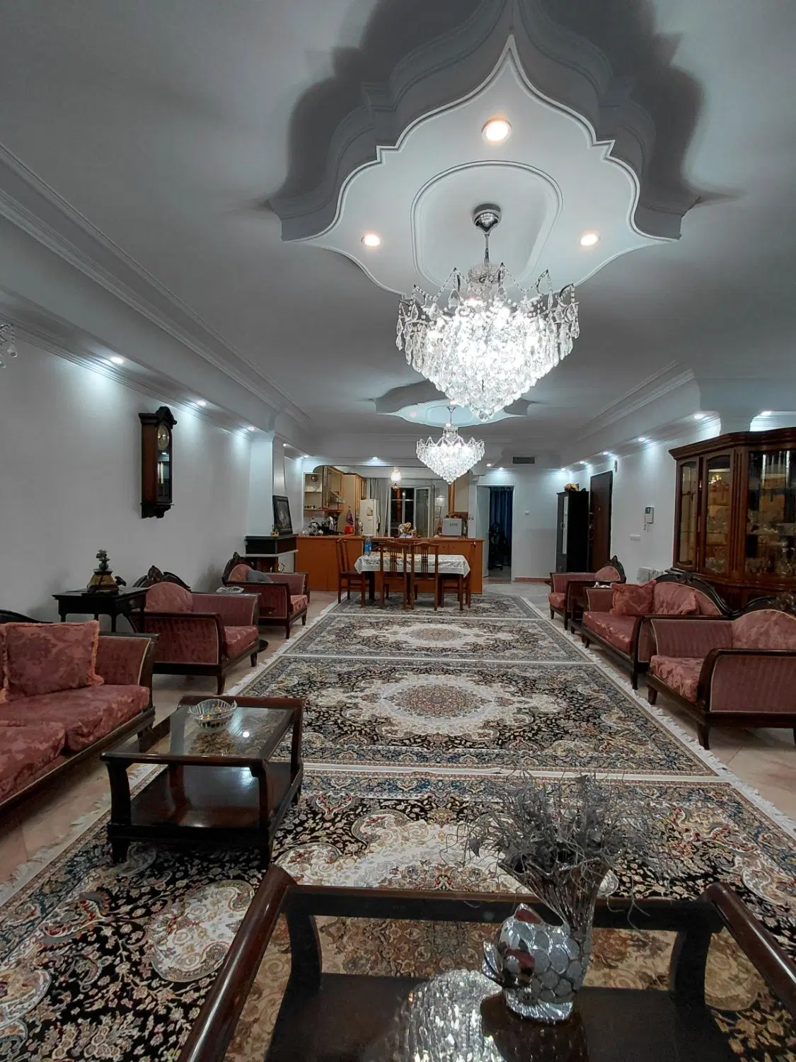 فروش آپارتمان۱۵۰متری_فول امکانات_خوش نقشه