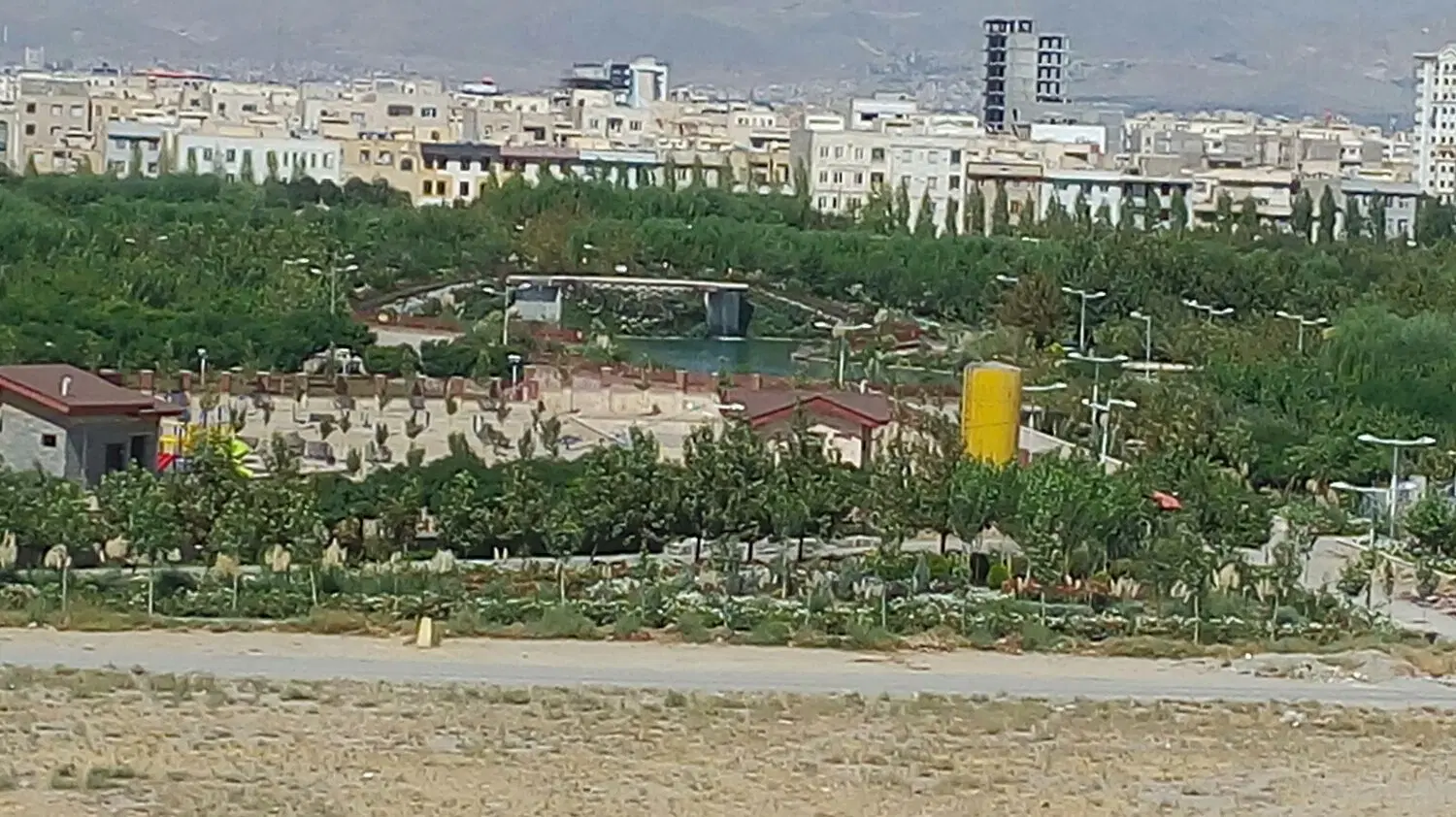 فلکه پنجم بر بلوار بیات 65متری