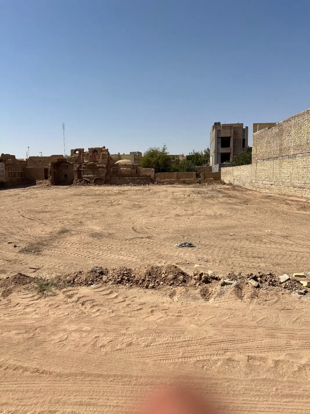 زمین_مسکونی_تکبرگ_آب برق گاز_شرایطی