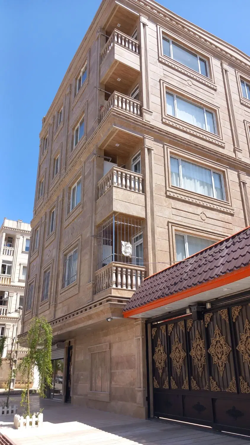 آپارتمان ۷۵ متری بلوار نخبگان