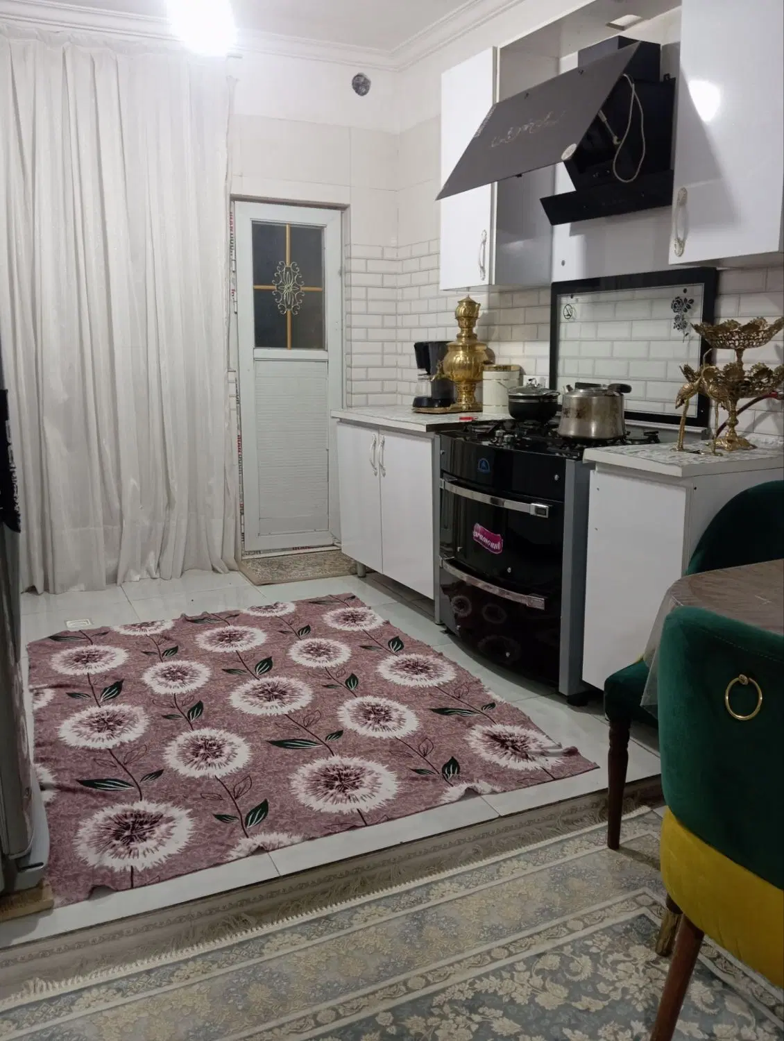 یک واحد آپارتمان ۹۲ متر در حصارامیر پاکدشت