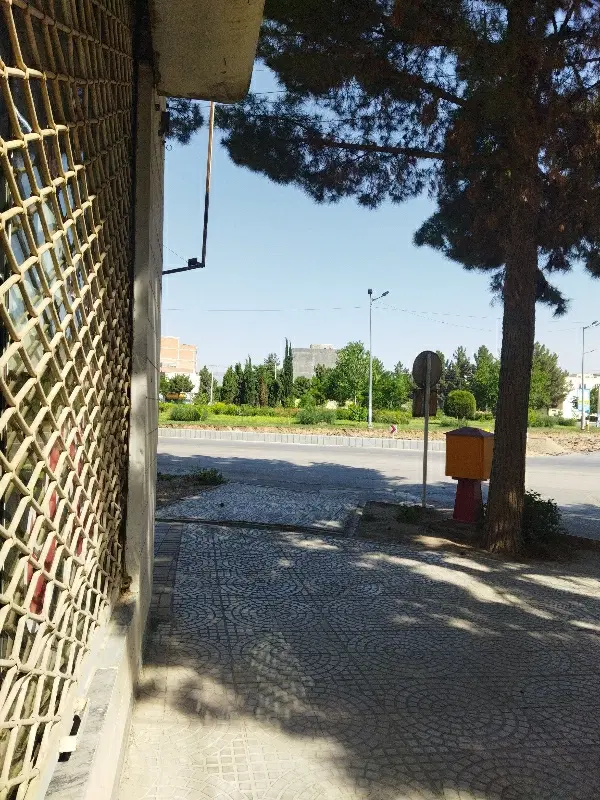 روستای علی آباد .چند قطعه زمین  مسکونی
