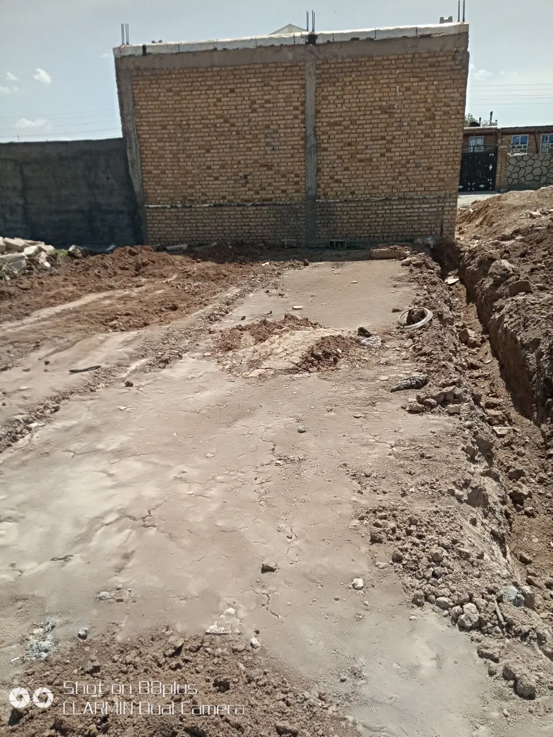 زمین شهرک شهید عسکری (گاوانه)