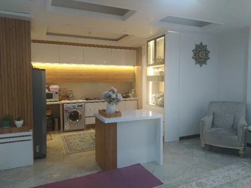 اجاره آپارتمان ۱۰۸ متری فلکه اول