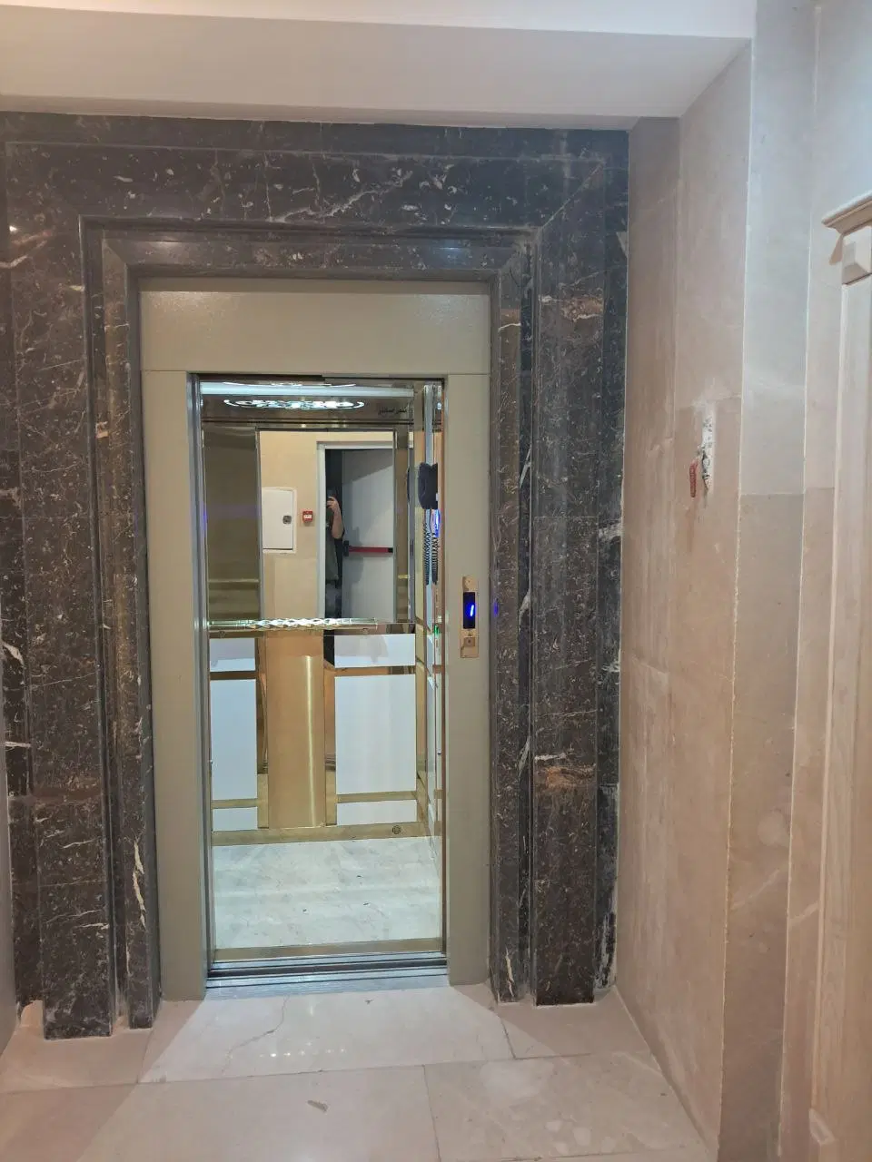 فروش منزل مسکونی فول امکانات