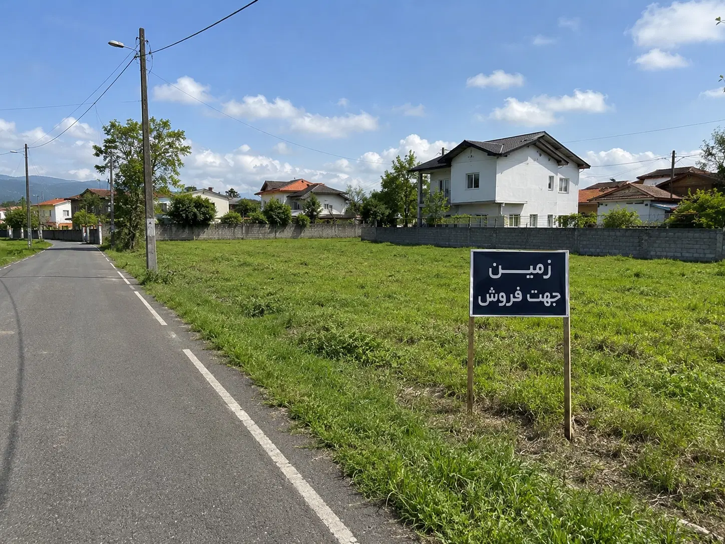 ۱۱۵ متر زمین محدوده گلسار (آلمان)